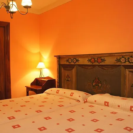 La De Castroviejo Hotel 2*