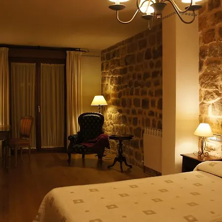 La De Castroviejo 2*