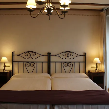 La De Castroviejo 2* دورويلو دي لا سييرا