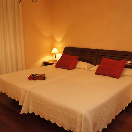 La De Castroviejo Hotel 2*