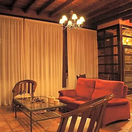 La De Castroviejo Hotel 2*